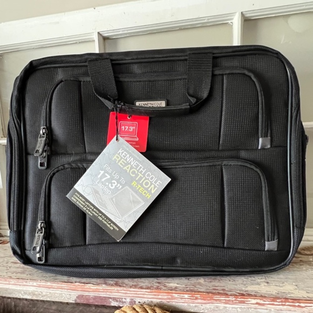 NWT KENNETH COLE REACTION R-Tech Laptop Bag for up to 17.3” Laptop in Black